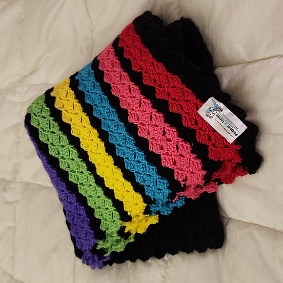 Hand Knit Blanket - Picture 1 of 6